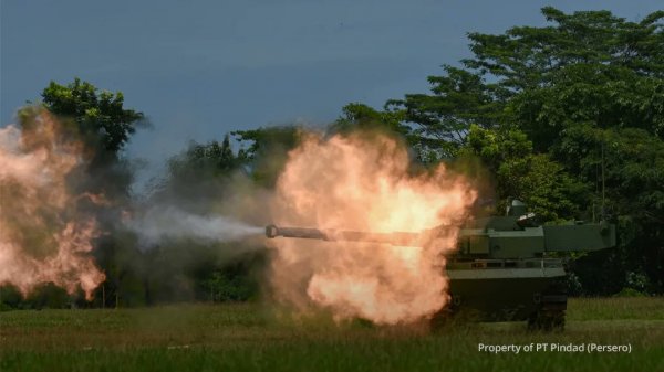 KAPLAN MT tankının Endonezya’da atış testi yapıldı