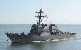 USS Arleigh Burke’nin gemi personeli Baltık denizine düştü