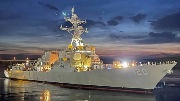 USS Carl M. Levin muhribinin kabul testleri tamamlandı